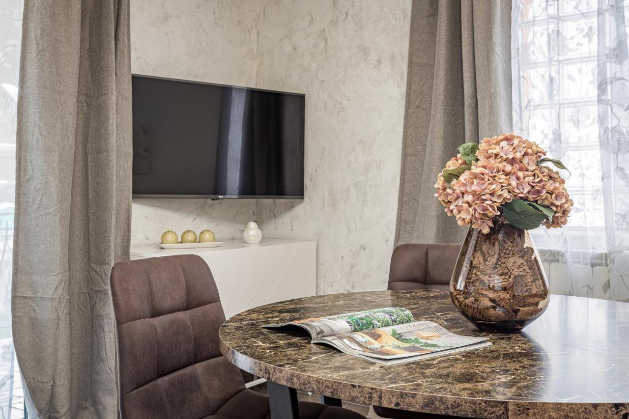 Luxury Apartments Gina โรวีน ภายนอก รูปภาพ
